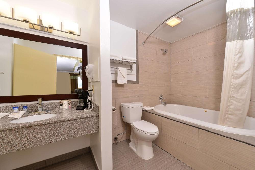 Standard Double Room interior